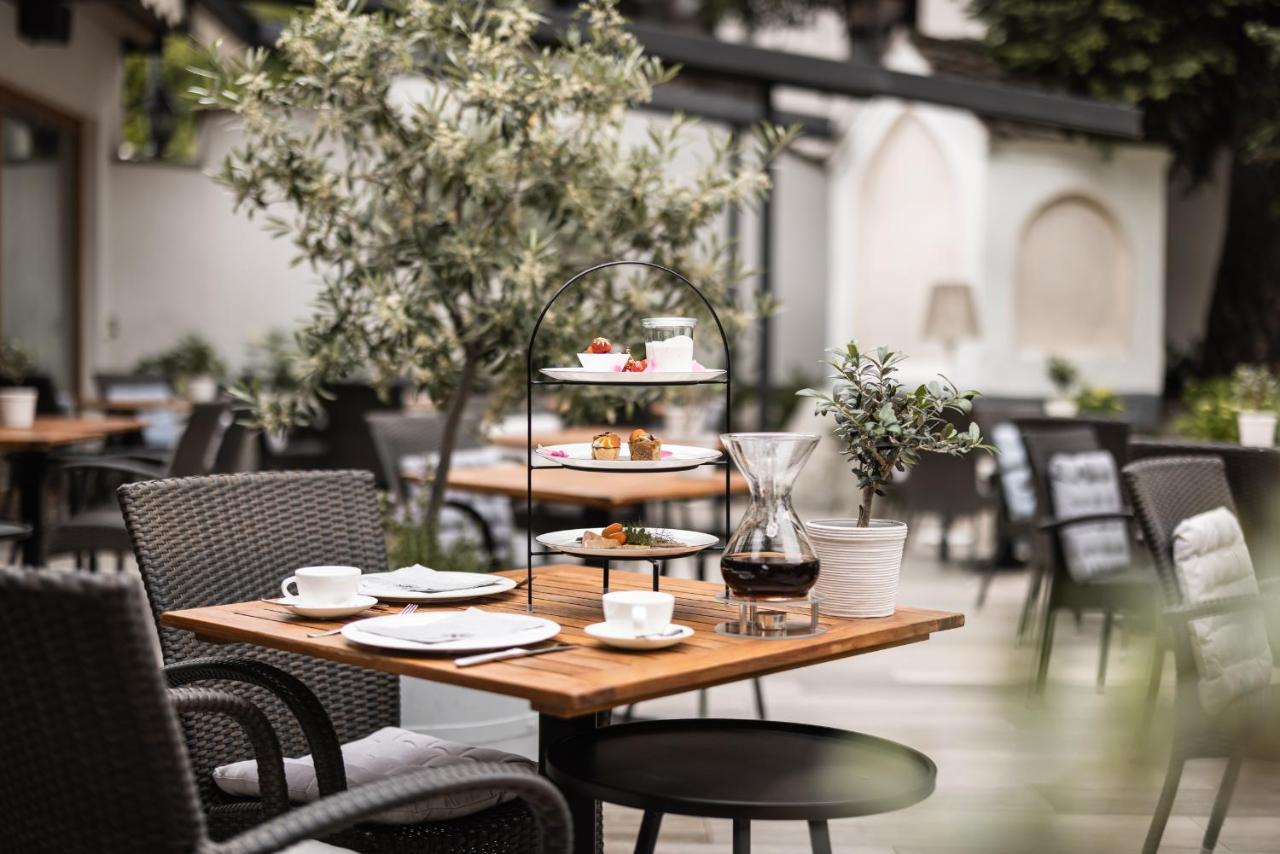 Boutique Hotel Zum Rosenbaum Nalles Exterior photo